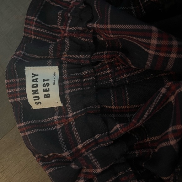 Sunday best plaid shorts Aritzia - Picture 3 of 3